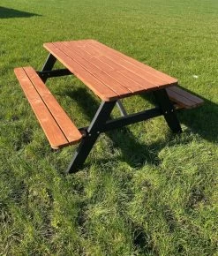 Goedkopepicknicktafels.nl | Zwart Bruine XL Picknicktafel Bruno | Tuintafel 6 Persoons | Bruin Zwart Gespoten Gedroogd Grenen Hout! -Tuinverzorgings Winkel 1021x1200