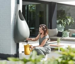 Elho Pure Raindrop 70L - Geel/Oker -Tuinverzorgings Winkel 1200x1028 2