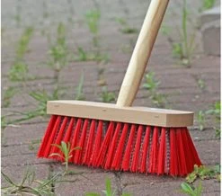 Synx Tools Harde Bezem Rood- Tuinbezem -Nylon - 30 Cm - Straatbezem - Bezems - Besem Veger - Buiten Bezem Met Steel 150 Cm - Schoonmaakartikelen - Schrobborstels -Tuinverzorgings Winkel 1200x1057 3