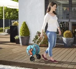 GARDENA AquaRoll S Slangenwagen - Verstelbare Handgreep - Excl. Tuinslang 25 GARDENA AquaRoll S Slangenwagen - Verstelbare Handgreep - Excl. Tuinslang -Tuinverzorgings Winkel 1200x1097 1