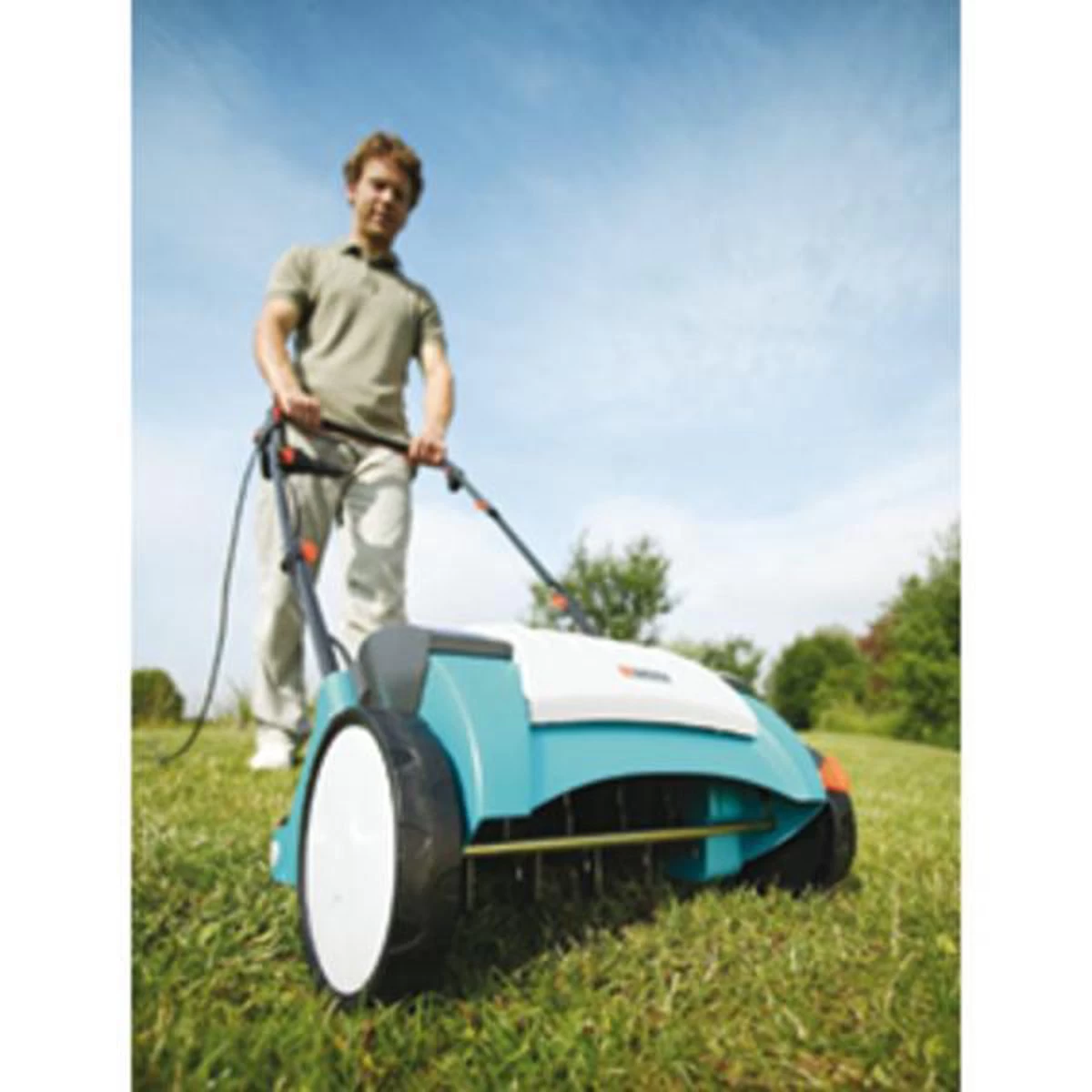 GARDENA EVC 1000 Verticuteermachine - Werkbreedte 30 Cm - Werkgebied 600m2 7 GARDENA EVC 1000 Verticuteermachine - Werkbreedte 30 Cm - Werkgebied 600m2 - Afbeelding 5