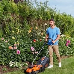 Black & Decker BLACK+DECKER BCMW3318N-XJ Grasmaaier - 18V - 33cm - Excl. Accu & Lader 30 Black & Decker BLACK+DECKER BCMW3318N-XJ Grasmaaier - 18V - 33cm - Excl. Accu & Lader -Tuinverzorgings Winkel 1200x1200 1116