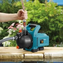 GARDENA - Classic Besproeiingspomp 3000/4 Compleet - Waterpomp - Incl. 3.5 M Aanzuigslang En 20 M Slang -Tuinverzorgings Winkel 1200x1200 1701