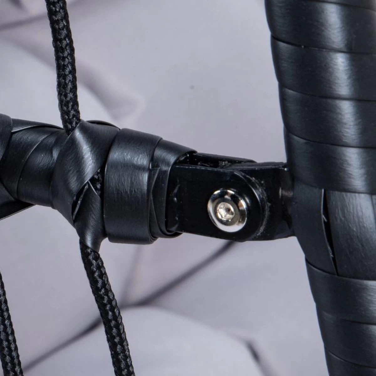 Merkloos Hangstoel Norway - Zwart Wicker & Touw Luxe Egg Hangstoel Met Dikke Antraciete Kussens Met Frame - Inklapbare Basket 9 Merkloos Hangstoel Norway - Zwart Wicker & Touw Luxe Egg Hangstoel Met Dikke Antraciete Kussens Met Frame - Inklapbare Basket - Afbeelding 7