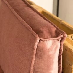 2L Home & Garden Rugkussen Velvet Oud Roze - 120 X 40cm 14 2L Home & Garden Rugkussen Velvet Oud Roze - 120 X 40cm -Tuinverzorgings Winkel 1200x1200 780