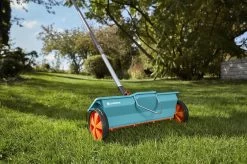 GARDENA Combisysteem Strooiwagen - 40 Cm Strooibreedte - Inhoud 3 Liter - Geschikt Voor 100m² -Tuinverzorgings Winkel 1200x799 94