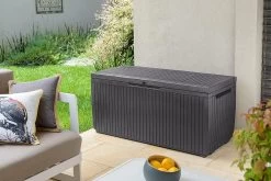 Opbergbox Tuin - Kussenbox Waterdicht - Bruin - Zitbox Kussenbox Voor Buiten - Voor Tuinmeubelen - Tuinkussens - Opberg Tuin - Kussenboxen - XL - Groot - 305 Liter 16 Opbergbox Tuin - Kussenbox Waterdicht - Bruin - Zitbox Kussenbox Voor Buiten - Voor Tuinmeubelen - Tuinkussens - Opberg Tuin - Kussenboxen - XL - Groot - 305 Liter -Tuinverzorgings Winkel 1200x800 111