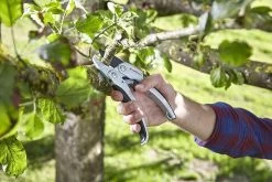 GARDENA - Comfort - Hefboomsnoeischaar Smartcut - Snoeischaar - Takdikte Max. 22 Mm -Tuinverzorgings Winkel 1200x800 396