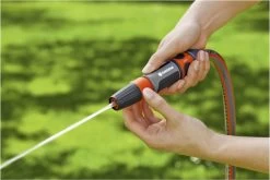 GARDENA Tuinspuit - Spuitpistool 30 GARDENA Tuinspuit - Spuitpistool -Tuinverzorgings Winkel 1200x800 435