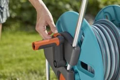GARDENA - AquaRoll M CleverRoll Easy Slangenwagen - Maximaal 60 Meter - Inklapbare Zwengel -Tuinverzorgings Winkel 1200x800 444