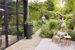 Elho Green Basics Regenton Plus 105 - Regenton Voor Kweken En Oogsten - Ø 58.4 X H 80.4 Cm - Zwart/Living Black 9 Elho Green Basics Regenton Plus 105 - Regenton Voor Kweken En Oogsten - Ø 58.4 X H 80.4 Cm - Zwart/Living Black -Tuinverzorgings Winkel 1200x800 462