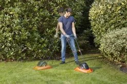 Black & Decker BLACK+DECKER BEMWH551-QS Zweefmaaier - 1200W - 30cm - Gesnoerd 13 Black & Decker BLACK+DECKER BEMWH551-QS Zweefmaaier - 1200W - 30cm - Gesnoerd -Tuinverzorgings Winkel 1200x803 2
