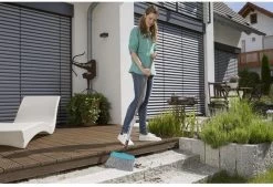 GARDENA Combisystem Terrasbezem - Breedte 32cm - Geadviseerde Steellengte 130cm -Tuinverzorgings Winkel 1200x822 2