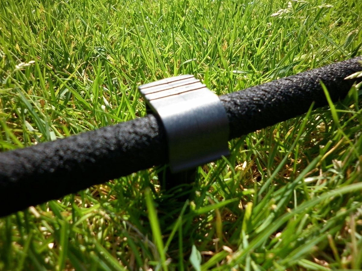 100 Grondpennen Voor Het Bevestigen Van Tuinslang / Druppelslang 3 100 Grondpennen Voor Het Bevestigen Van Tuinslang / Druppelslang