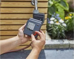 GARDENA - Select Computer Besproeiingscomputer - 3 Besproeiingen Per Dag -Tuinverzorgings Winkel 1200x962 1