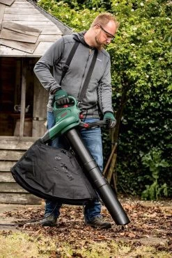 Bosch UniversalGardenTidy 2300 Bladblazer - Op Snoer - 2300 W -Tuinverzorgings Winkel 800x1200 56