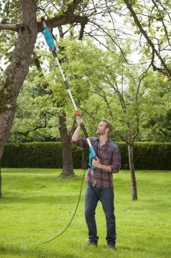 GARDENA - TCS 720/20 Kettingzaag - Max Bereik 4.40m -Tuinverzorgings Winkel 800x1200 80